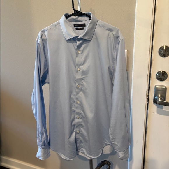 Tommy Hilfiger Slim Fit THFlex Dress Shirt - Picture 3 of 7